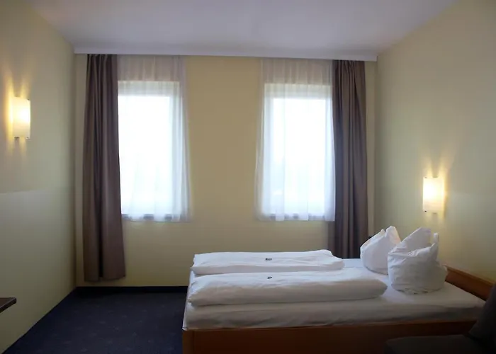 Novapark Flugzeughotel 3* 格拉茨