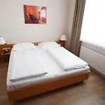 Novapark Flugzeughotel Грац