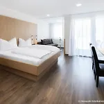 Novapark Flugzeughotel Отель 3*