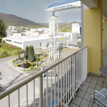 Novapark Flugzeughotel Otel