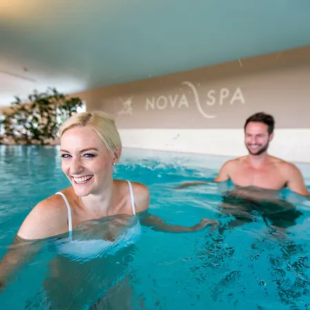 Novapark Flugzeughotel Otel