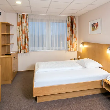 Hotell Novapark Flugzeughotel