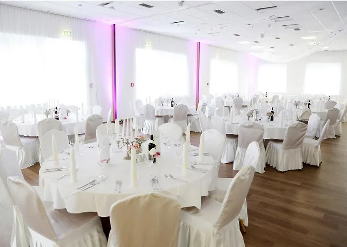 Novapark Flugzeughotel Hotell 3*