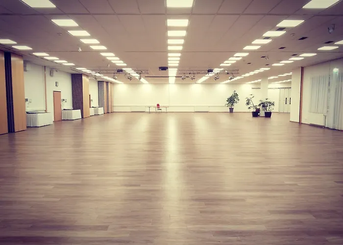 فندق Novapark Flugzeughotel 3*